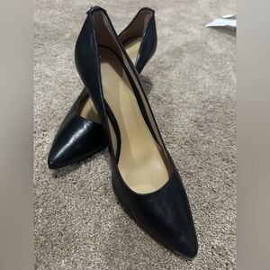 MK leather  Pumps